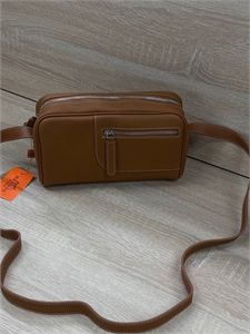 {{productViewItem.photos[photoViewList.activeNavIndex].Alt || productViewItem.photos[photoViewList.activeNavIndex].Description || 'Сумка HERMES'}}