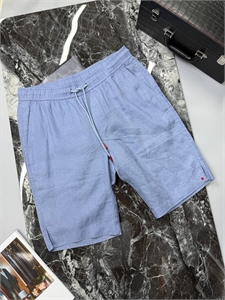 {{productViewItem.photos[photoViewList.activeNavIndex].Alt || productViewItem.photos[photoViewList.activeNavIndex].Description || 'Шорты KITON'}}