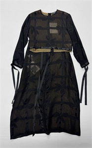 {{productViewItem.photos[photoViewList.activeNavIndex].Alt || productViewItem.photos[photoViewList.activeNavIndex].Description || 'Костюм CHANEL'}}