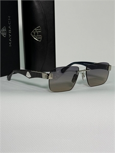 {{productViewItem.photos[photoViewList.activeNavIndex].Alt || productViewItem.photos[photoViewList.activeNavIndex].Description || 'Очки MAYBACH'}}