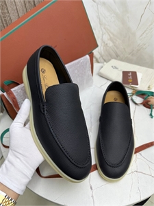 {{productViewItem.photos[photoViewList.activeNavIndex].Alt || productViewItem.photos[photoViewList.activeNavIndex].Description || 'Лоферы LP'}}