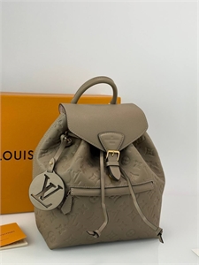 {{productViewItem.photos[photoViewList.activeNavIndex].Alt || productViewItem.photos[photoViewList.activeNavIndex].Description || 'Рюкзак LOUIS VUITTON'}}