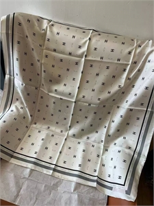 Платок CHANEL 134404