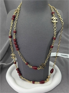 {{productViewItem.photos[photoViewList.activeNavIndex].Alt || productViewItem.photos[photoViewList.activeNavIndex].Description || 'Бусы CHANEL'}}