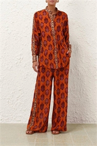 {{productViewItem.photos[photoViewList.activeNavIndex].Alt || productViewItem.photos[photoViewList.activeNavIndex].Description || 'Костюм ZIMMERMANN'}}