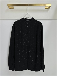 {{productViewItem.photos[photoViewList.activeNavIndex].Alt || productViewItem.photos[photoViewList.activeNavIndex].Description || 'Рубашка CHANEL'}}