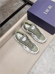 {{productViewItem.photos[photoViewList.activeNavIndex].Alt || productViewItem.photos[photoViewList.activeNavIndex].Description || 'Кроссовки DIOR'}}