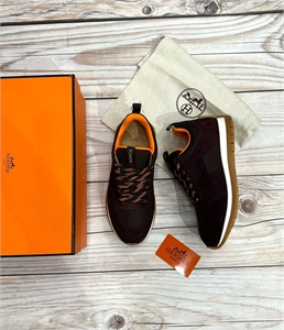 {{productViewItem.photos[photoViewList.activeNavIndex].Alt || productViewItem.photos[photoViewList.activeNavIndex].Description || 'Кроссовки  HERMES'}}