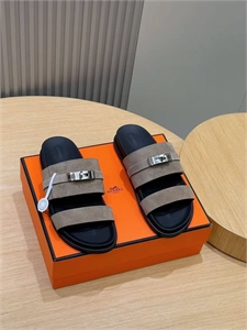 {{productViewItem.photos[photoViewList.activeNavIndex].Alt || productViewItem.photos[photoViewList.activeNavIndex].Description || 'Шлёпанцы HERMES'}}