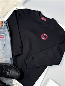 {{productViewItem.photos[photoViewList.activeNavIndex].Alt || productViewItem.photos[photoViewList.activeNavIndex].Description || 'Толстовка GUCCI'}}