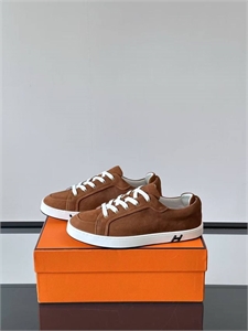 {{productViewItem.photos[photoViewList.activeNavIndex].Alt || productViewItem.photos[photoViewList.activeNavIndex].Description || 'Кеды HERMES'}}