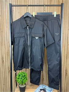 Спортивный костюм PRADA 136259