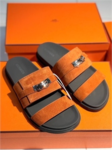 {{productViewItem.photos[photoViewList.activeNavIndex].Alt || productViewItem.photos[photoViewList.activeNavIndex].Description || 'Тапочки HERMES'}}