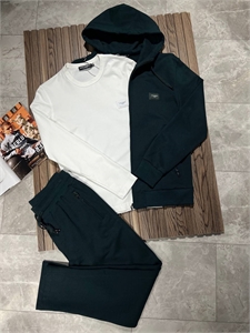 {{productViewItem.photos[photoViewList.activeNavIndex].Alt || productViewItem.photos[photoViewList.activeNavIndex].Description || 'Прогулочный костюм DG'}}