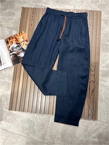 {{productViewItem.photos[photoViewList.activeNavIndex].Alt || productViewItem.photos[photoViewList.activeNavIndex].Description || 'Брюки ZEGNA'}}