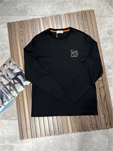 {{productViewItem.photos[photoViewList.activeNavIndex].Alt || productViewItem.photos[photoViewList.activeNavIndex].Description || 'Лонгслив HERMES'}}