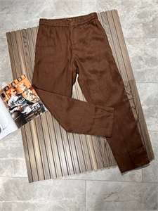 {{productViewItem.photos[photoViewList.activeNavIndex].Alt || productViewItem.photos[photoViewList.activeNavIndex].Description || 'Брюки ZEGNA'}}