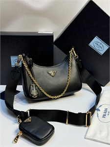 {{productViewItem.photos[photoViewList.activeNavIndex].Alt || productViewItem.photos[photoViewList.activeNavIndex].Description || 'Сумка PRADA'}}