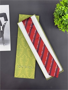 Галстук GUCCI 137325