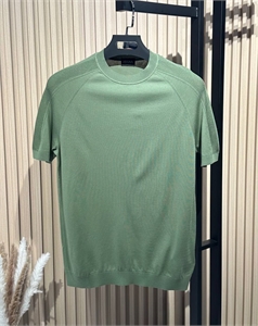 {{productViewItem.photos[photoViewList.activeNavIndex].Alt || productViewItem.photos[photoViewList.activeNavIndex].Description || 'Поло ZEGNA'}}