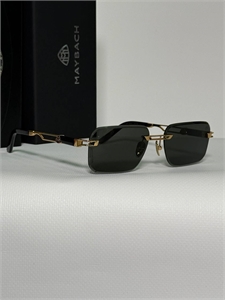 {{productViewItem.photos[photoViewList.activeNavIndex].Alt || productViewItem.photos[photoViewList.activeNavIndex].Description || 'Очки MAYBACH'}}