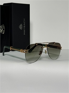 {{productViewItem.photos[photoViewList.activeNavIndex].Alt || productViewItem.photos[photoViewList.activeNavIndex].Description || 'Очки MAYBACH'}}