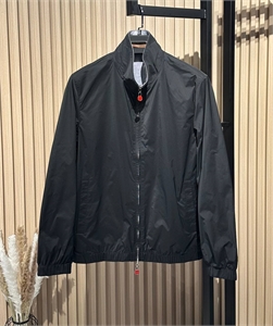 {{productViewItem.photos[photoViewList.activeNavIndex].Alt || productViewItem.photos[photoViewList.activeNavIndex].Description || 'Ветровка KITON'}}