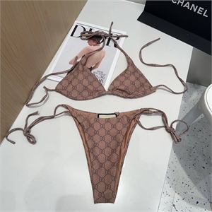 {{productViewItem.photos[photoViewList.activeNavIndex].Alt || productViewItem.photos[photoViewList.activeNavIndex].Description || 'Купальник GUCCI'}}
