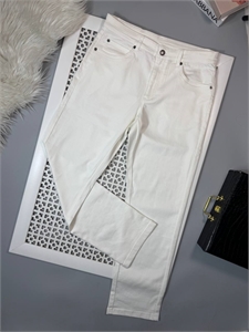 {{productViewItem.photos[photoViewList.activeNavIndex].Alt || productViewItem.photos[photoViewList.activeNavIndex].Description || 'Джинсы LORO PIANA'}}
