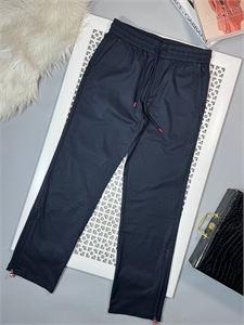 {{productViewItem.photos[photoViewList.activeNavIndex].Alt || productViewItem.photos[photoViewList.activeNavIndex].Description || 'Брюки KITON'}}
