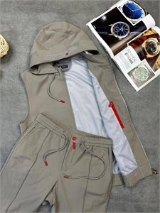Прогулочный костюм KITON 138556