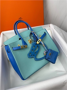 {{productViewItem.photos[photoViewList.activeNavIndex].Alt || productViewItem.photos[photoViewList.activeNavIndex].Description || 'Брелок HERMES Сумка'}}