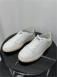 {{productViewItem.photos[photoViewList.activeNavIndex].Alt || productViewItem.photos[photoViewList.activeNavIndex].Description || 'Кеды KITON'}}