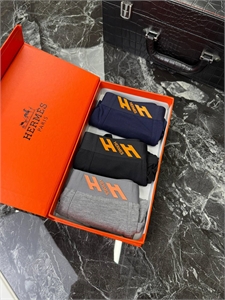 {{productViewItem.photos[photoViewList.activeNavIndex].Alt || productViewItem.photos[photoViewList.activeNavIndex].Description || 'Нижнее бельё HERMES'}}