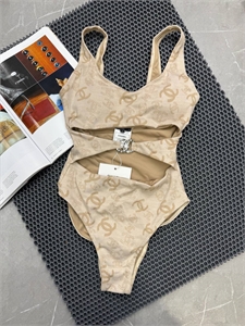 {{productViewItem.photos[photoViewList.activeNavIndex].Alt || productViewItem.photos[photoViewList.activeNavIndex].Description || 'Купальник CHANEL'}}