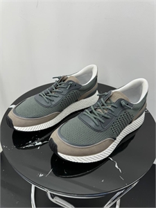 {{productViewItem.photos[photoViewList.activeNavIndex].Alt || productViewItem.photos[photoViewList.activeNavIndex].Description || 'Кроссовки ZEGNA'}}