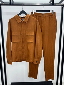 {{productViewItem.photos[photoViewList.activeNavIndex].Alt || productViewItem.photos[photoViewList.activeNavIndex].Description || 'Льняной костюм ZEGNA'}}