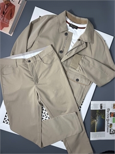 {{productViewItem.photos[photoViewList.activeNavIndex].Alt || productViewItem.photos[photoViewList.activeNavIndex].Description || 'Костюм LP'}}