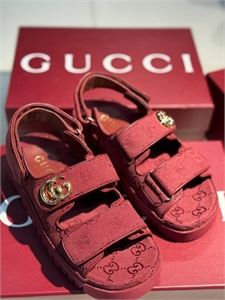 {{productViewItem.photos[photoViewList.activeNavIndex].Alt || productViewItem.photos[photoViewList.activeNavIndex].Description || 'Сандалии GUCCI'}}