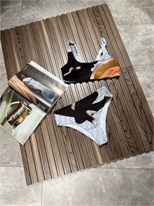 {{productViewItem.photos[photoViewList.activeNavIndex].Alt || productViewItem.photos[photoViewList.activeNavIndex].Description || 'Купальник FENDI'}}