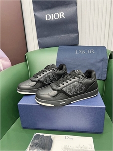 {{productViewItem.photos[photoViewList.activeNavIndex].Alt || productViewItem.photos[photoViewList.activeNavIndex].Description || 'Кеды DIOR'}}