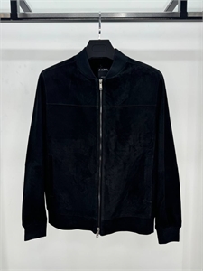 {{productViewItem.photos[photoViewList.activeNavIndex].Alt || productViewItem.photos[photoViewList.activeNavIndex].Description || 'Бомбер ZEGNA'}}