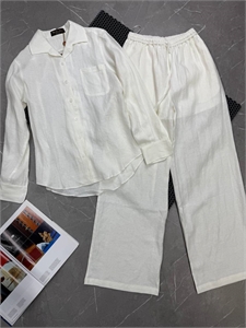 {{productViewItem.photos[photoViewList.activeNavIndex].Alt || productViewItem.photos[photoViewList.activeNavIndex].Description || 'Костюм LORO PIANA Лен'}}