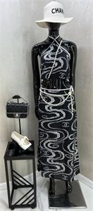 {{productViewItem.photos[photoViewList.activeNavIndex].Alt || productViewItem.photos[photoViewList.activeNavIndex].Description || 'Костюм CHANEL'}}