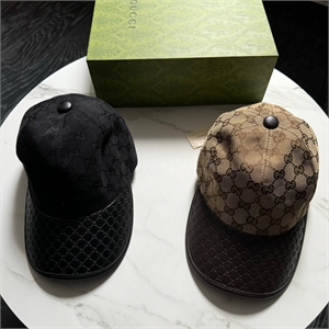 {{productViewItem.photos[photoViewList.activeNavIndex].Alt || productViewItem.photos[photoViewList.activeNavIndex].Description || 'Кепка GUCCI'}}