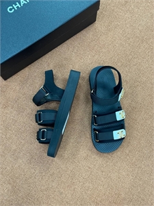 {{productViewItem.photos[photoViewList.activeNavIndex].Alt || productViewItem.photos[photoViewList.activeNavIndex].Description || 'Сандалии CHANEL'}}