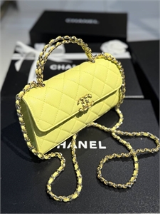 {{productViewItem.photos[photoViewList.activeNavIndex].Alt || productViewItem.photos[photoViewList.activeNavIndex].Description || 'Сумка CHANEL'}}