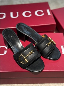 {{productViewItem.photos[photoViewList.activeNavIndex].Alt || productViewItem.photos[photoViewList.activeNavIndex].Description || 'Босоножки GUCCI'}}