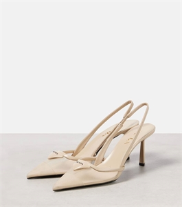 {{productViewItem.photos[photoViewList.activeNavIndex].Alt || productViewItem.photos[photoViewList.activeNavIndex].Description || 'Туфли PRADA'}}