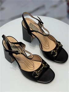 {{productViewItem.photos[photoViewList.activeNavIndex].Alt || productViewItem.photos[photoViewList.activeNavIndex].Description || 'Босоножки GUCCI'}}